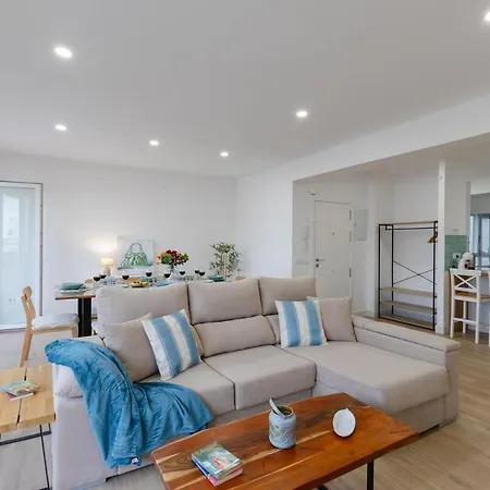 Apartment And By Fidalsa *